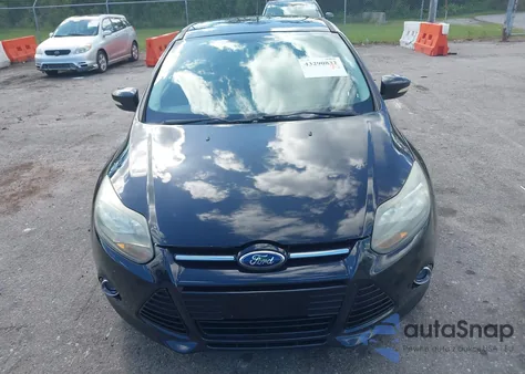 2013 Ford Focus Titanium from USA, damaged, VIN 1FADP3J20DL295996